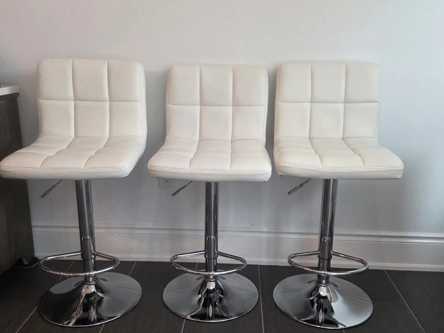 Set of 3 White Adjustable Bar Stools - photo 4