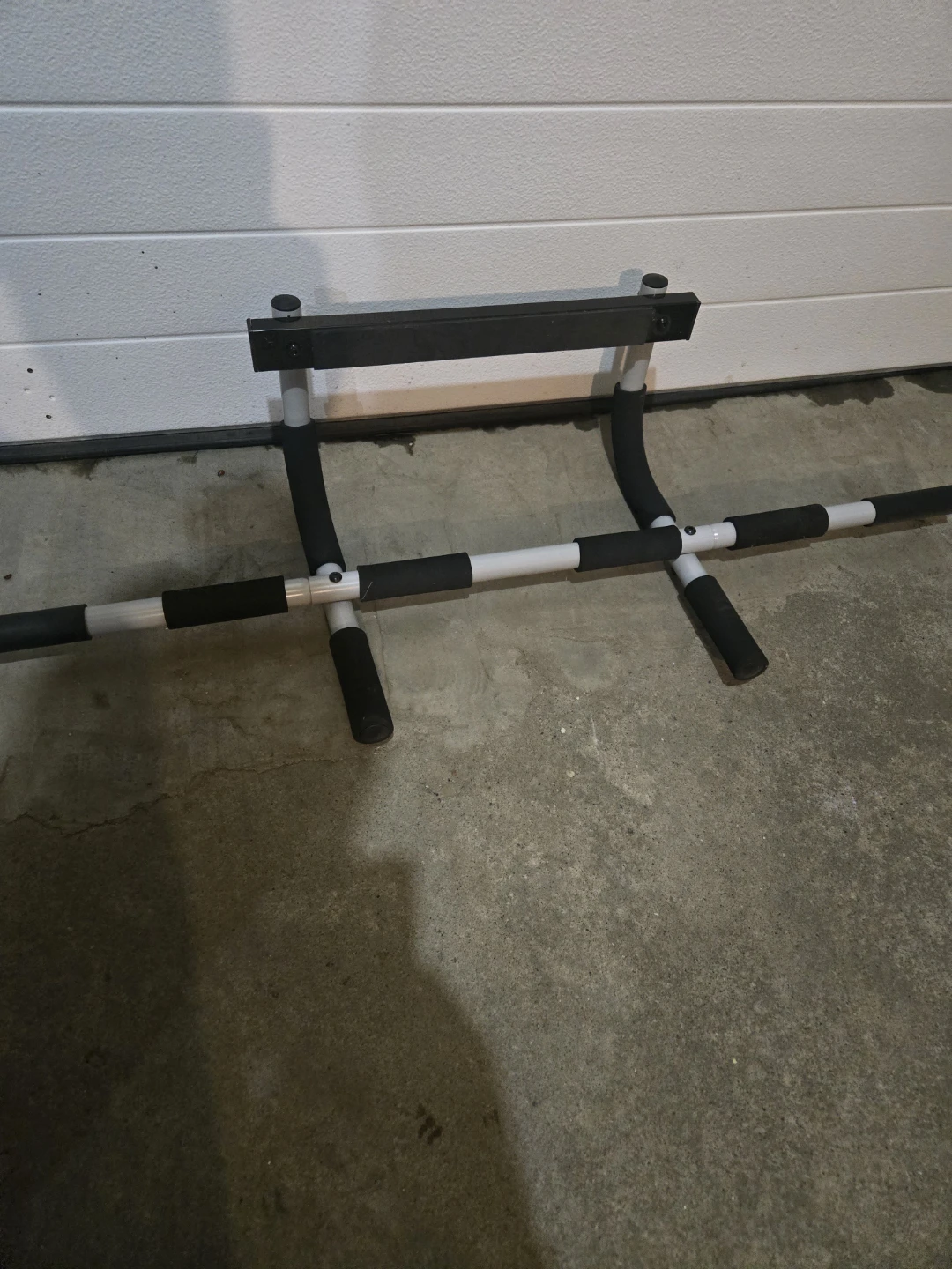 GoZone Doorway Pull-Up Bar - photo 2