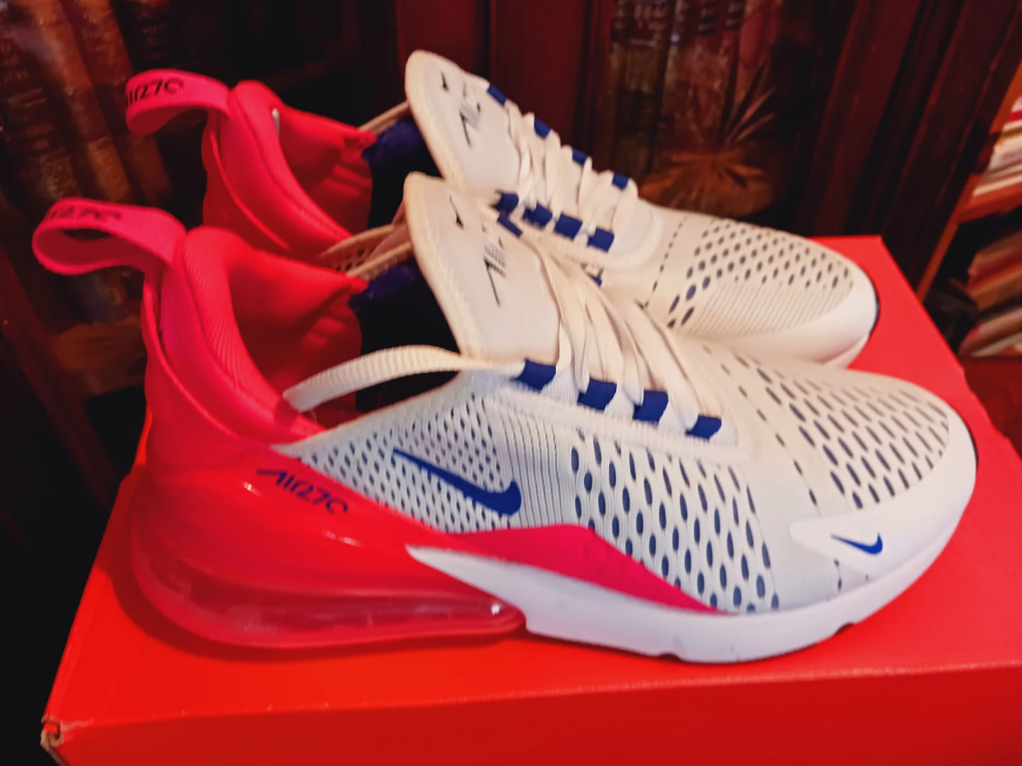 NEW !!! NIKE AIR MAX 270 WOMEN'S  SIZE 8.5
