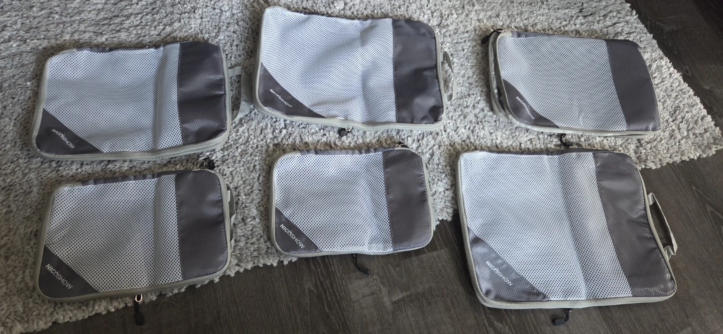 Compression packaging cubes