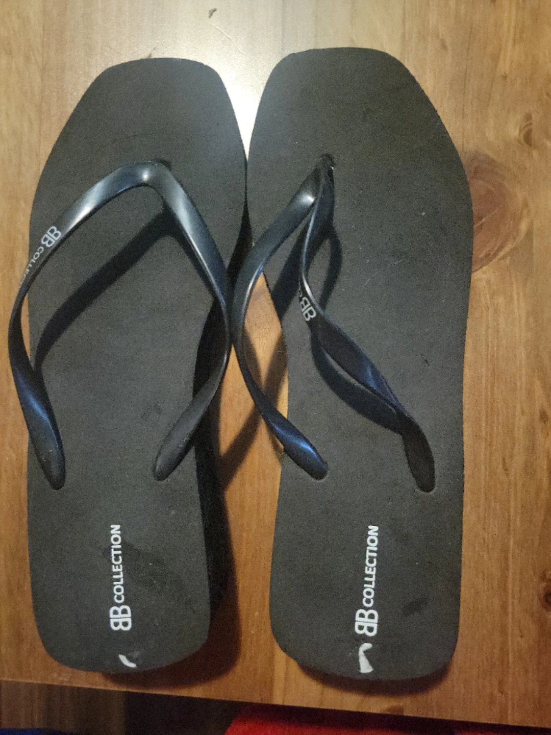 Size 10 flip flops