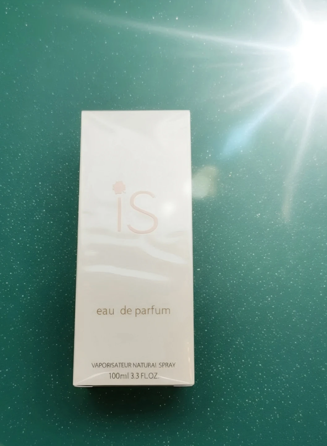 iS eau de parfum 100ml 3.3 FLOZ.