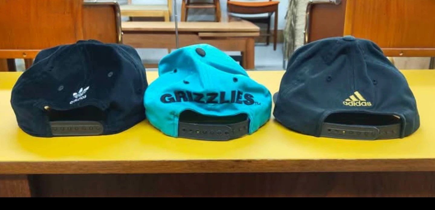 Assorted hats $15 - photo 3