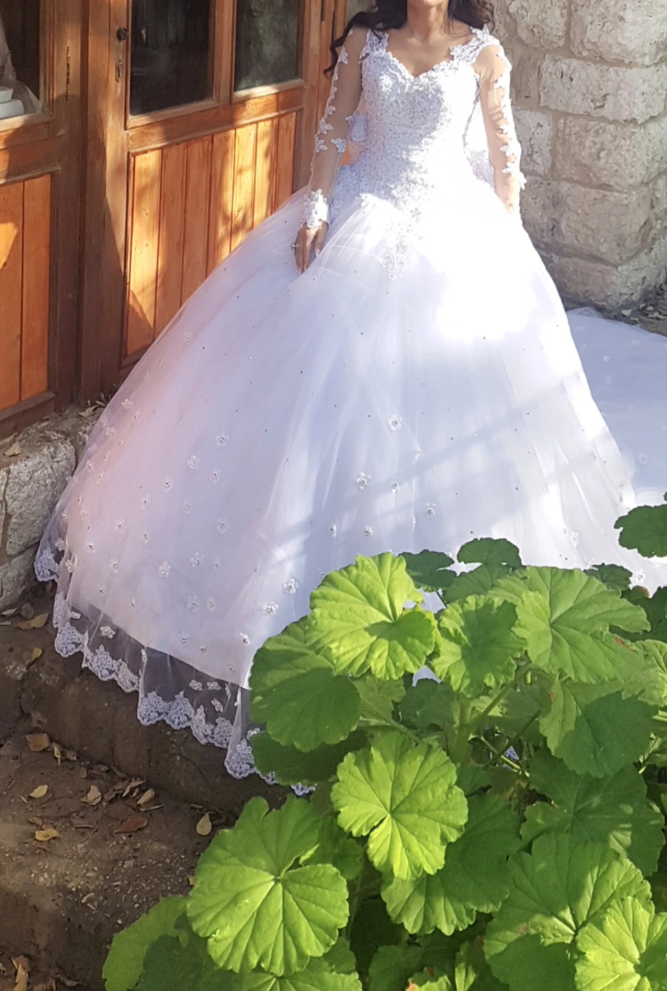 White Wedding Ball Gown with Lace - photo 4