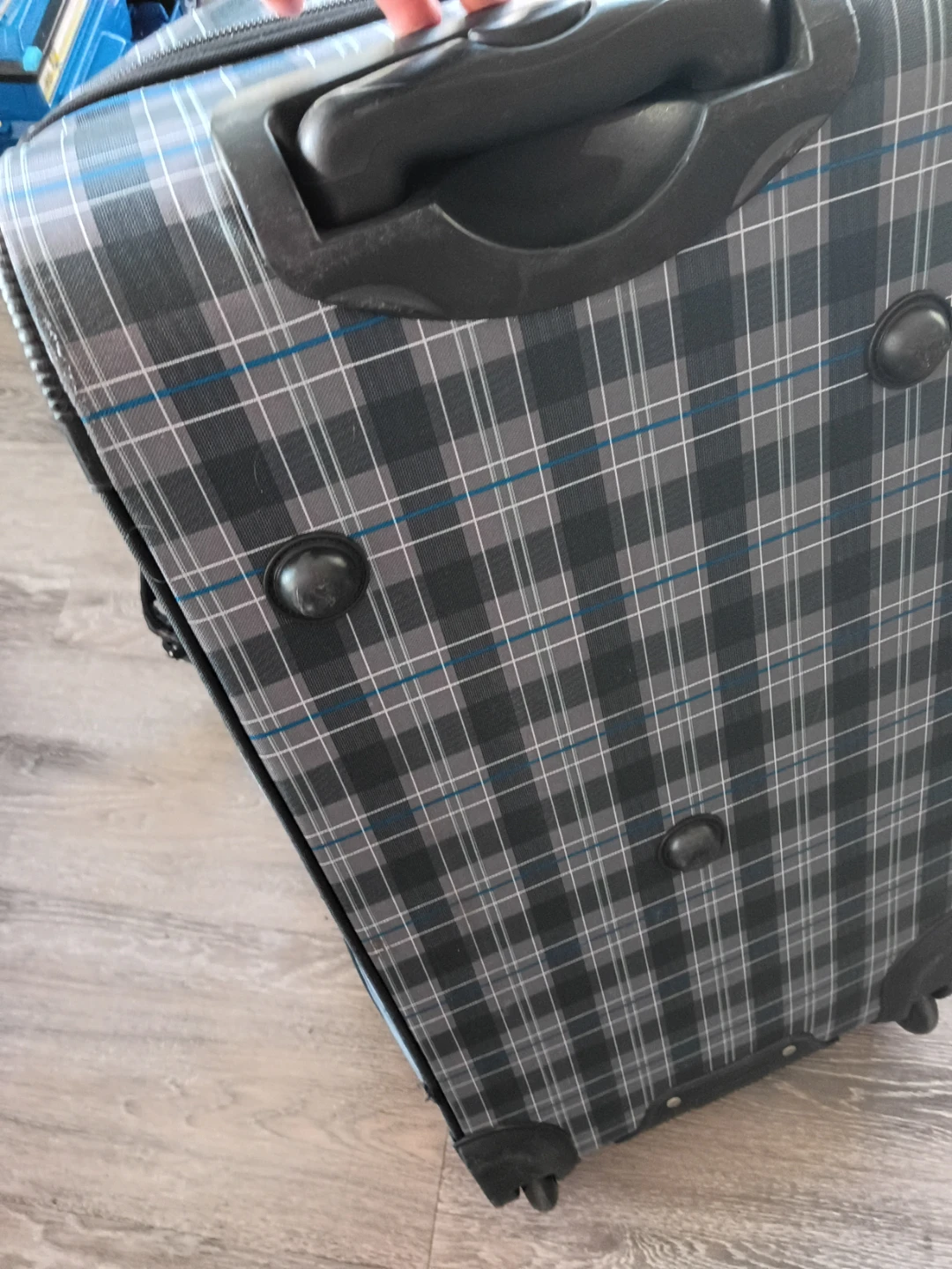 Roots Plaid Rolling Duffel Bag - photo 4