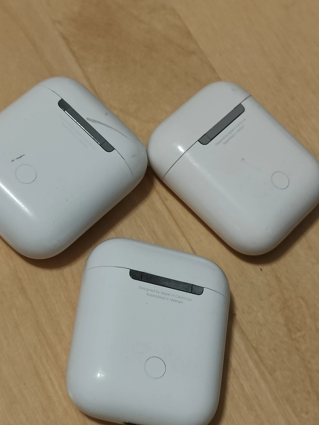 Apple AirPods 2nd Gen - photo 2