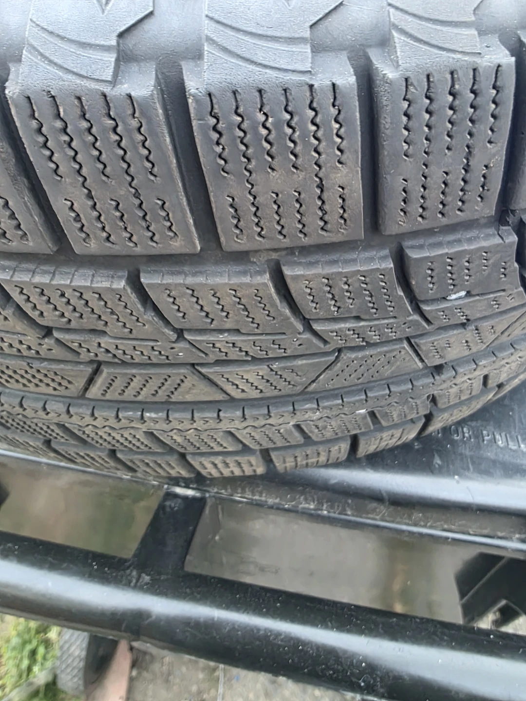 Firemax FM805 225/45R18 Tire 3 of them - photo 3