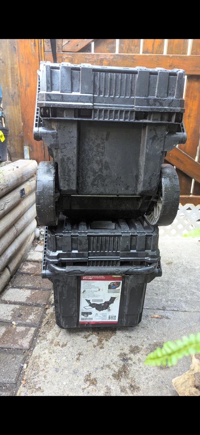 Husky 15 Gallon Rolling Tool Box 2 for $100 or eash $55 - photo 4
