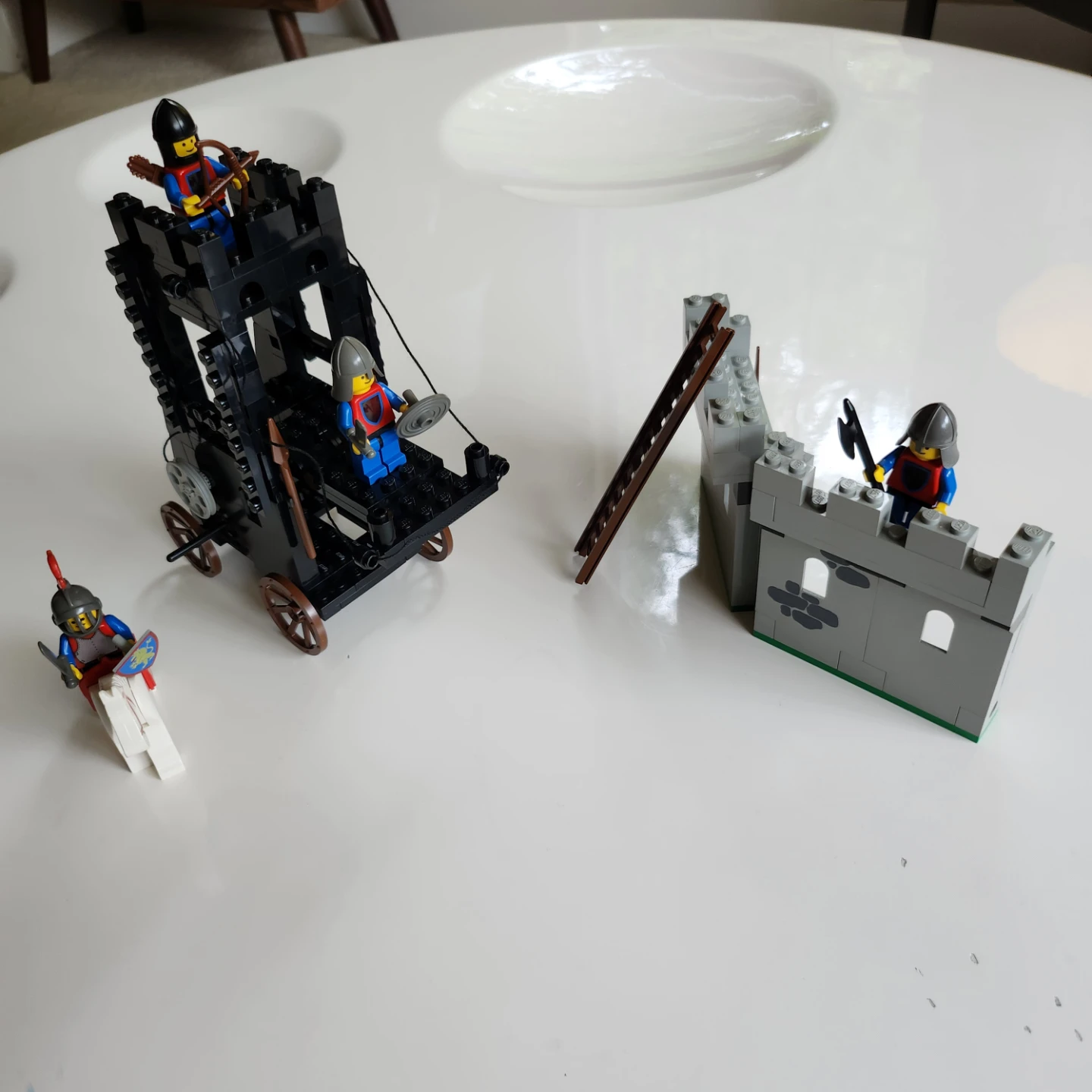 Vintage LEGO 6061 Siege Tower