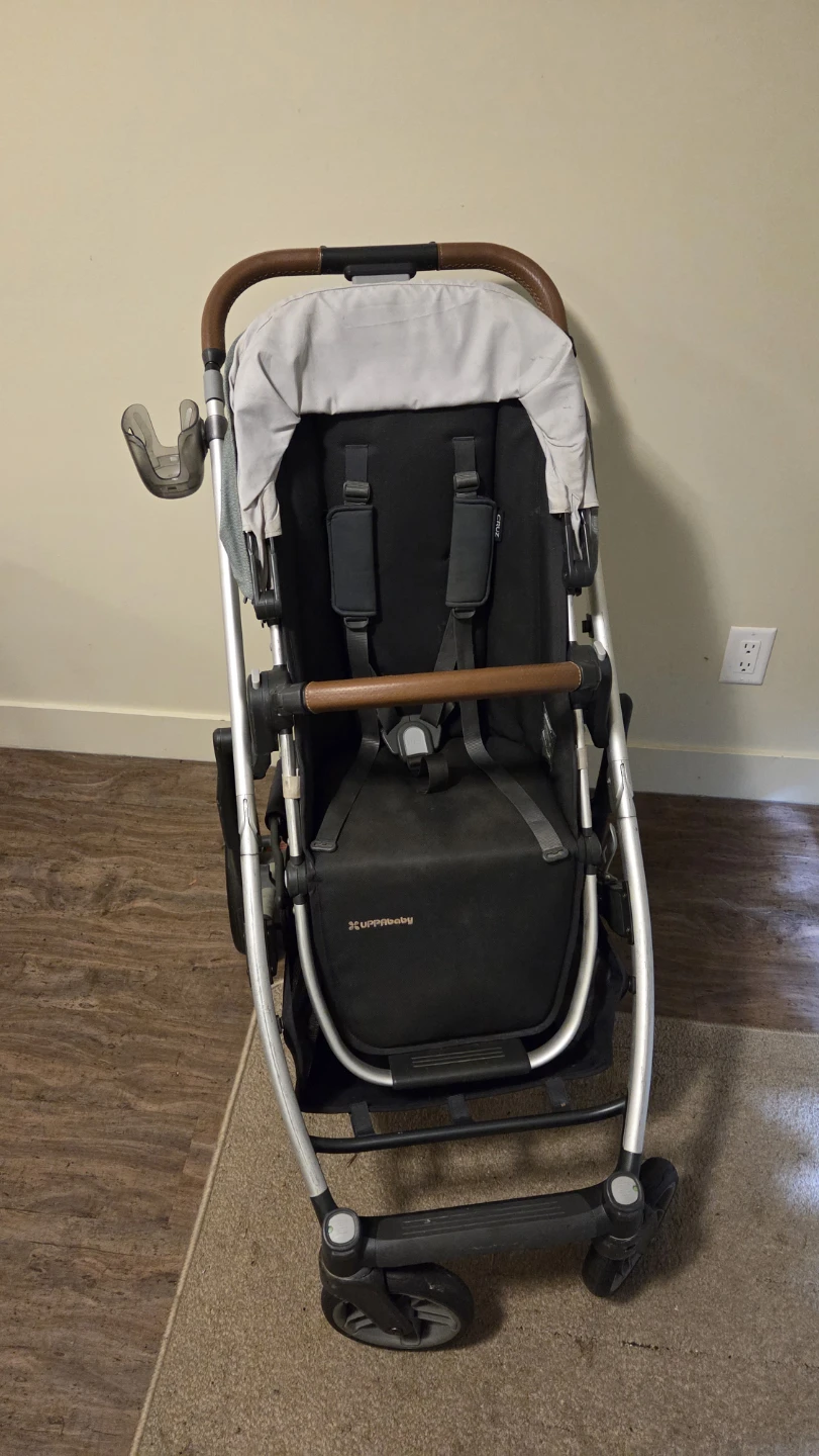 UPPAbaby Cruz Stroller with CozyGanoosh Footmuff - photo 4
