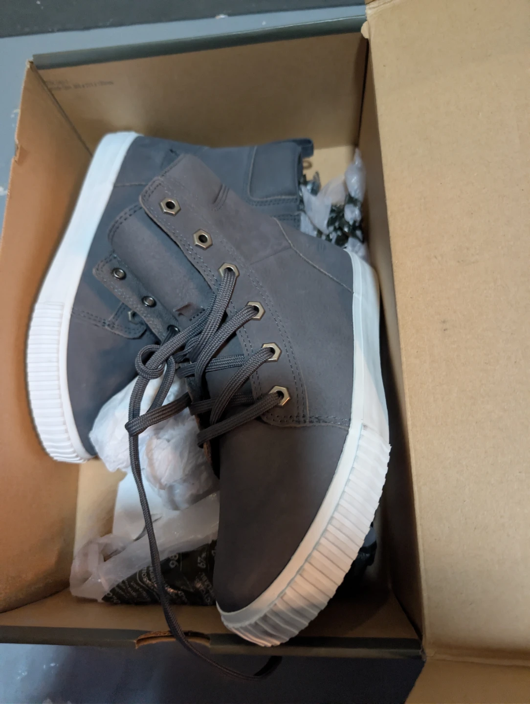 Timberland Skyla Bay 6-Inch Boots, Grey, Size 6.5 - photo 2