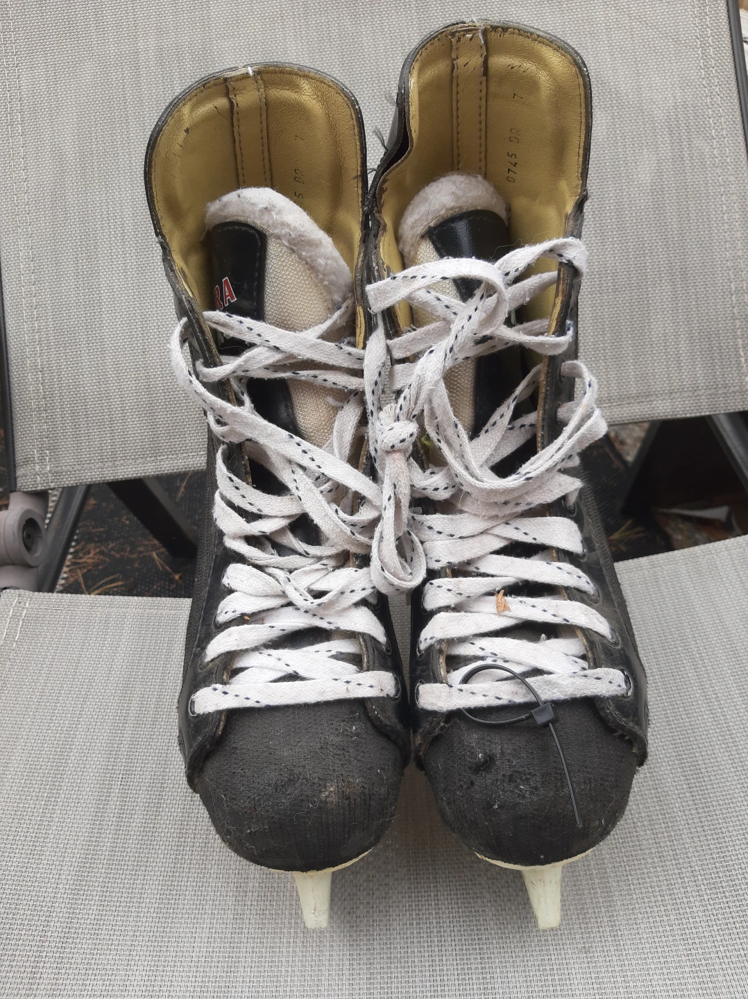 CCM Ultra Pro Ice Skates