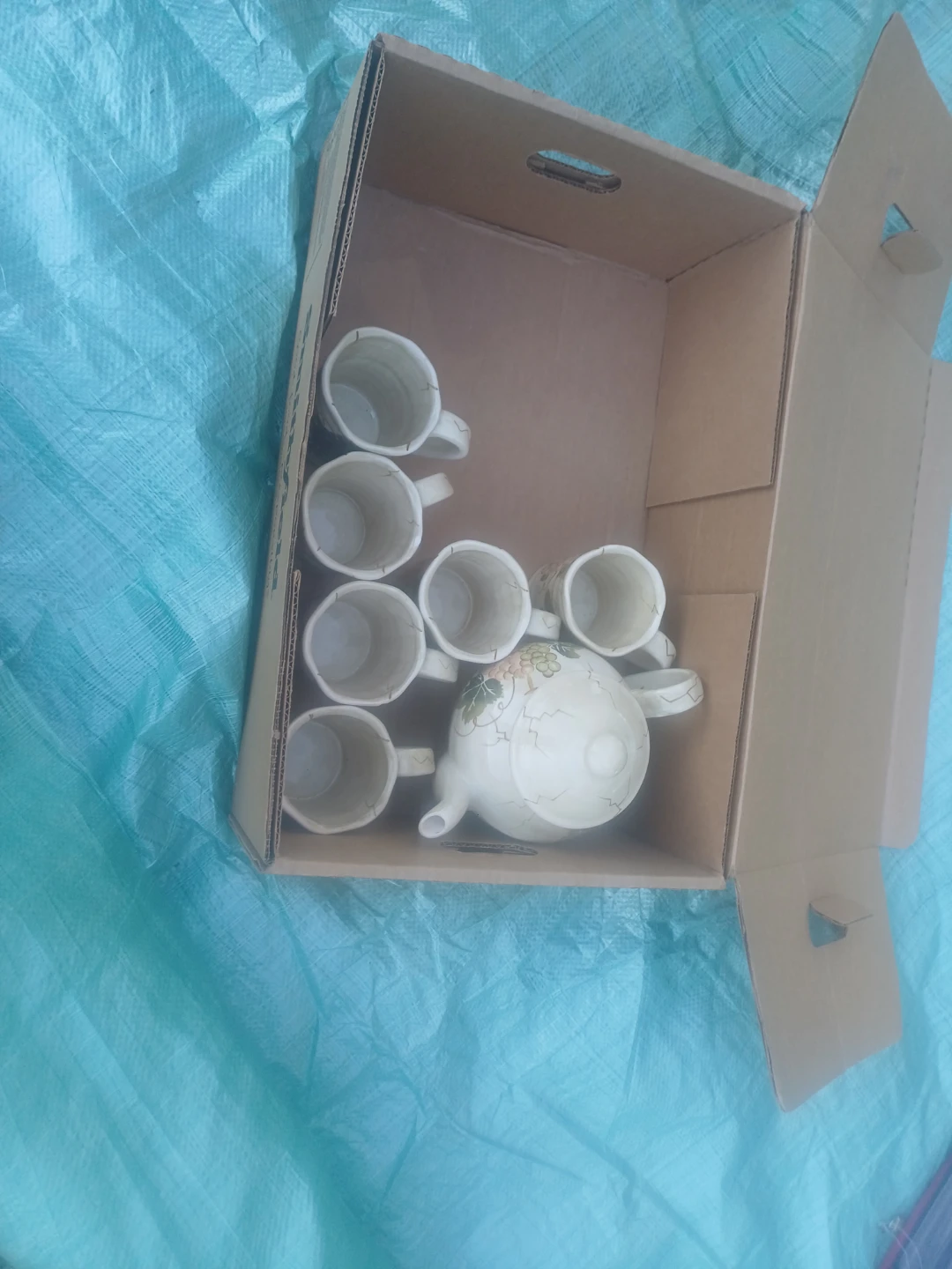 Ceramic Tea Set with 6 Mugs