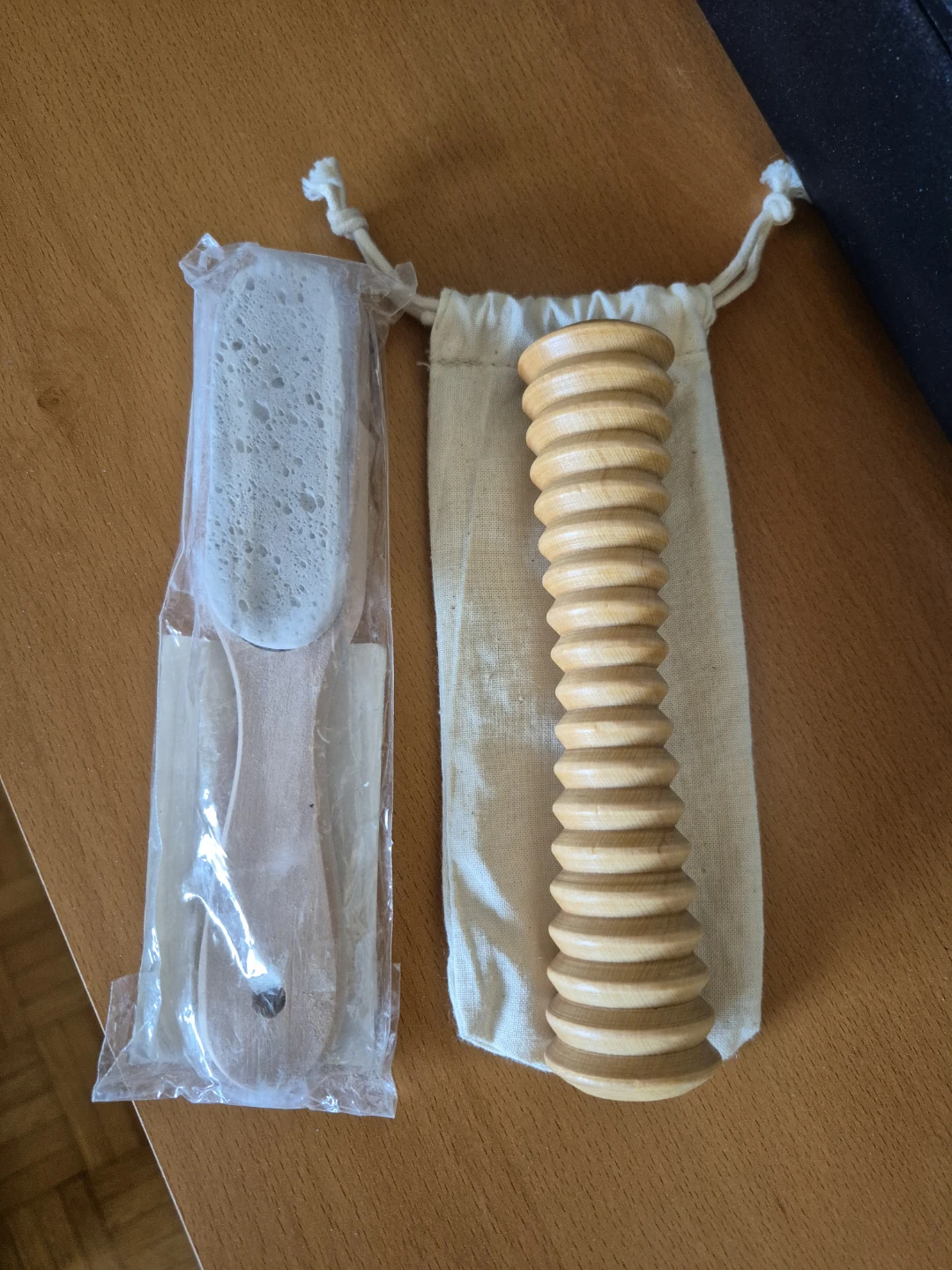 Foot Roller / Massager + Pumice Stone : Wood : NEW : Foot Care - photo 2