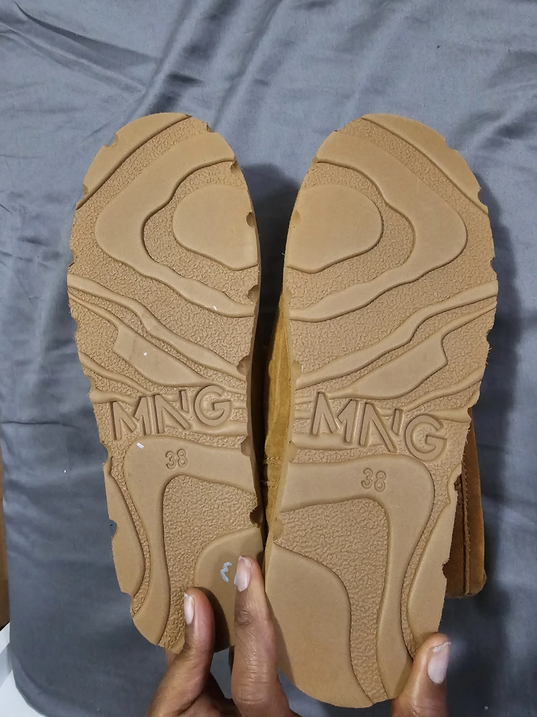 Mango (MNG) Tan Suede Fur-lined Fall/Winter Boots - Size 38