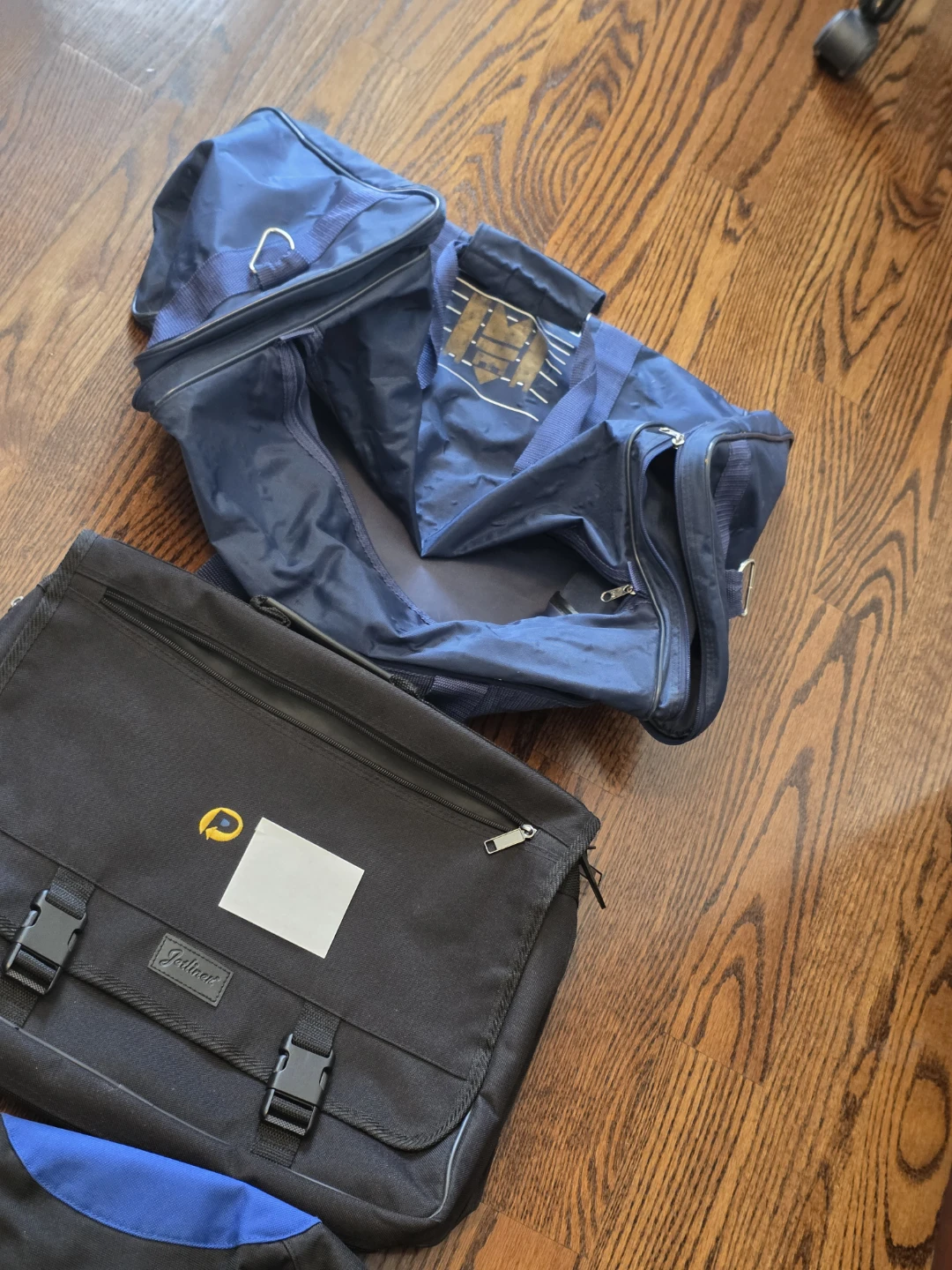 Set of 3 Assorted Bags - photo 5