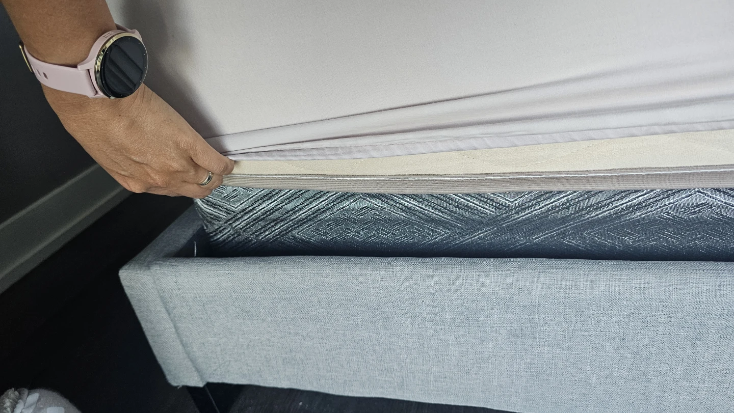 Bed (matress and base) Grey Queen Headboard - photo 5