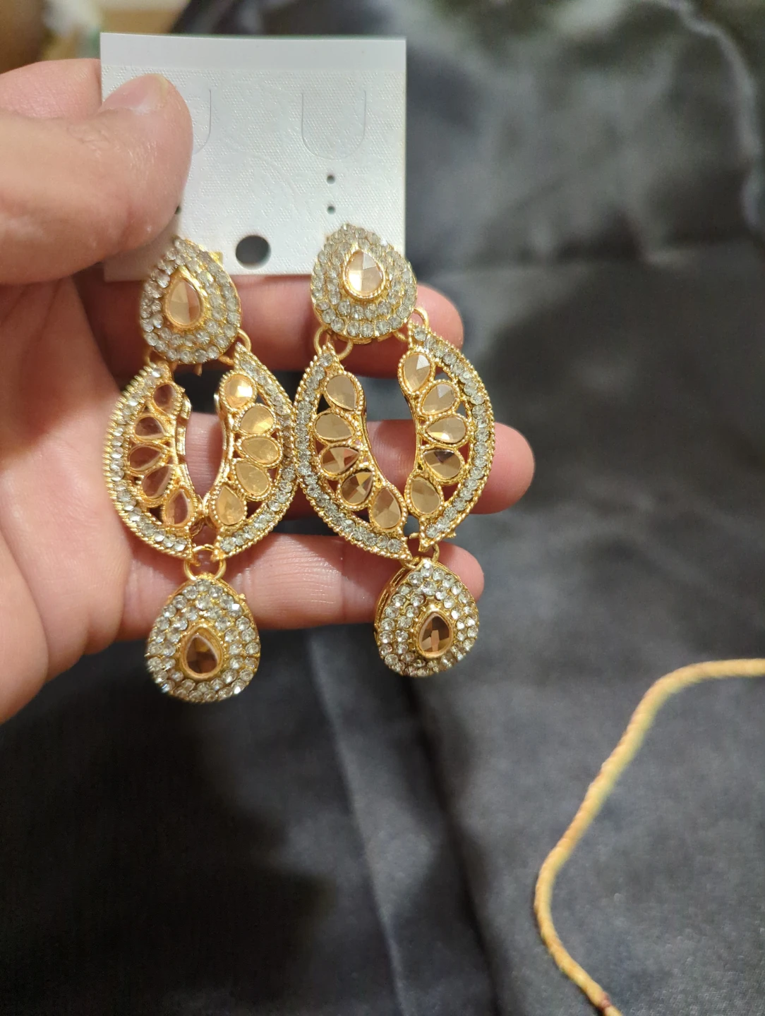 Gold-Tone Teardrop Jewelry Set - photo 2