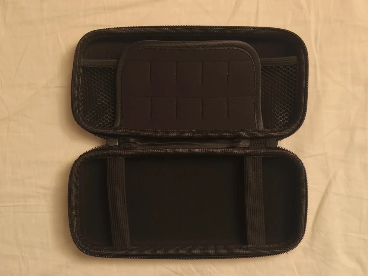 Nintendo Switch Carry Case - photo 3