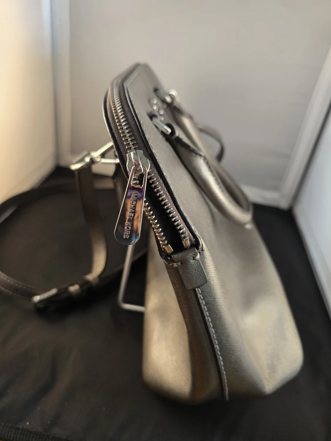 Michael Kors Saffiano Leather Dome Satchel - photo 4