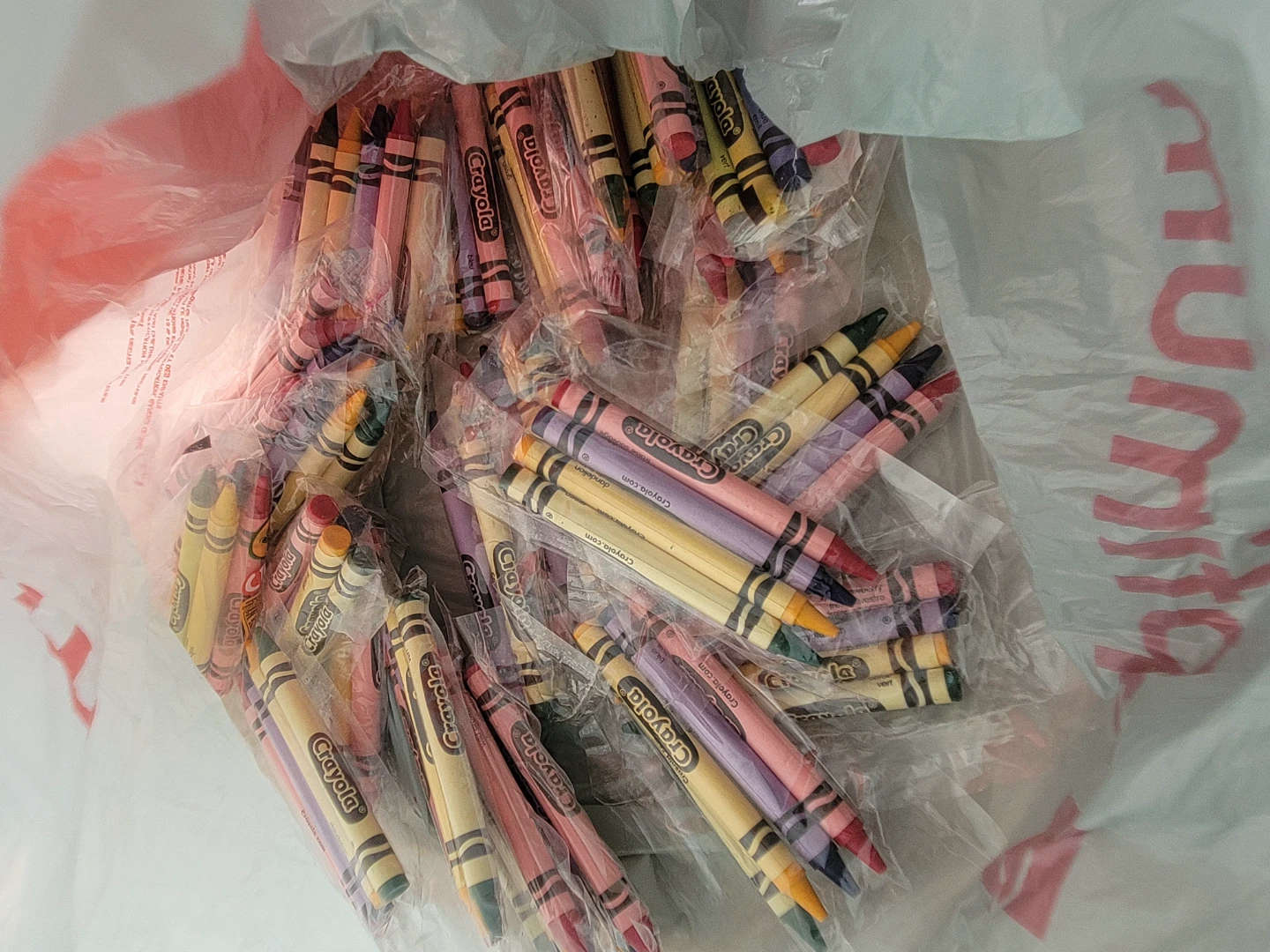 Assorted vintage crayon set (ALL INCLUDES DANDELION CRAYON)