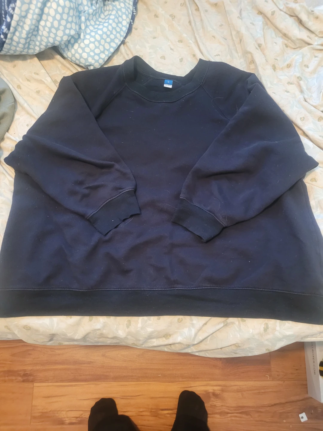 Old Navy Black Crewneck Sweatshirt