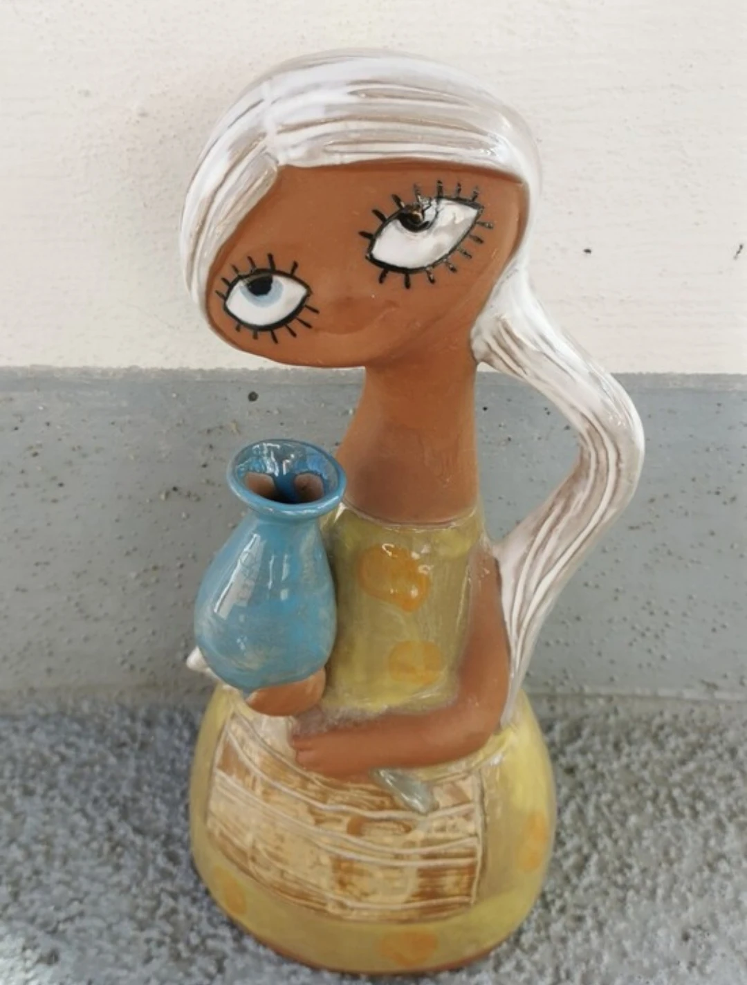 Vintage Big Eye Girl Ceramic Figurine Bud Vase Handle Japan