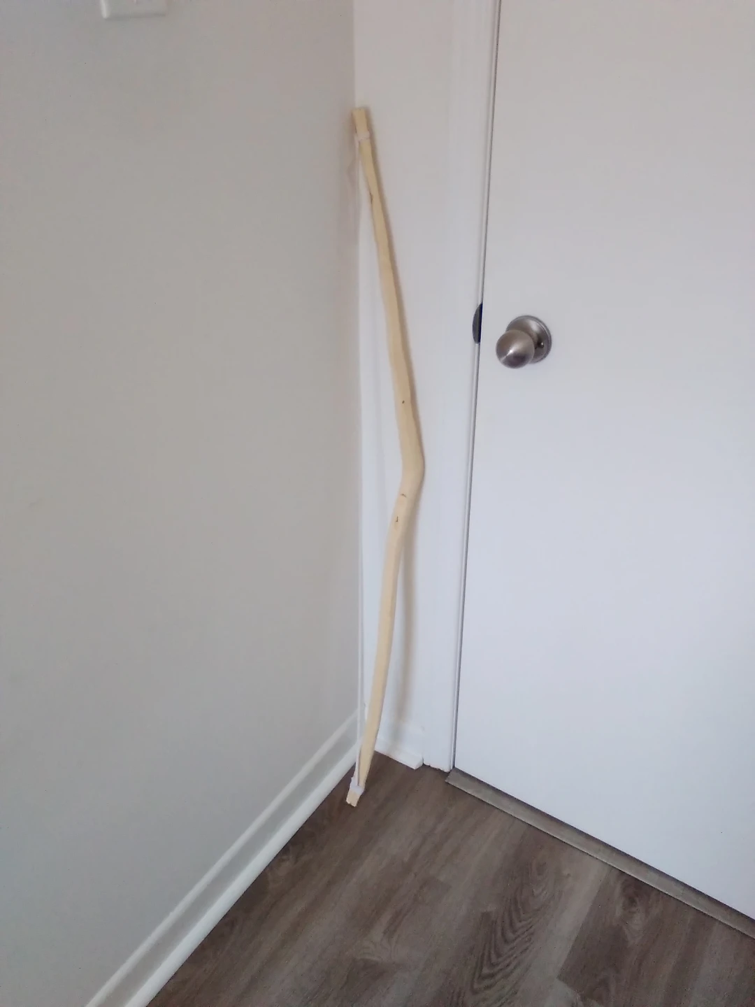 Homemade Wooden Bow (and arrow) 🏹 - photo 4