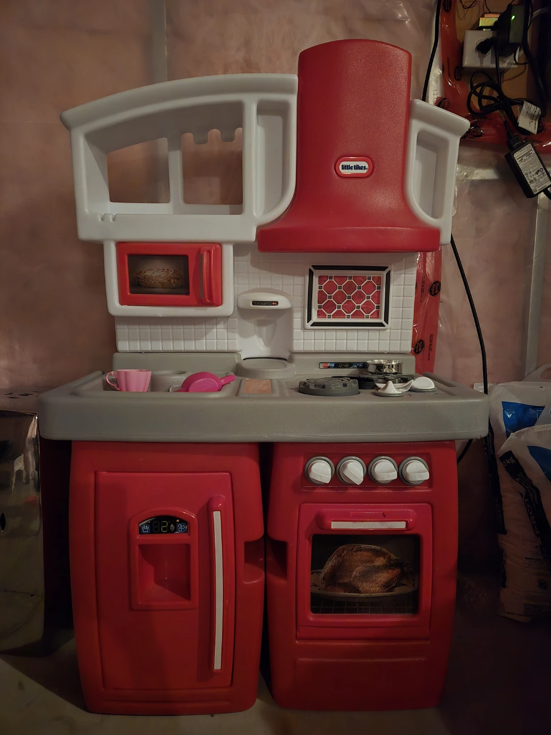 Little Tikes Play Kitchen - photo 2