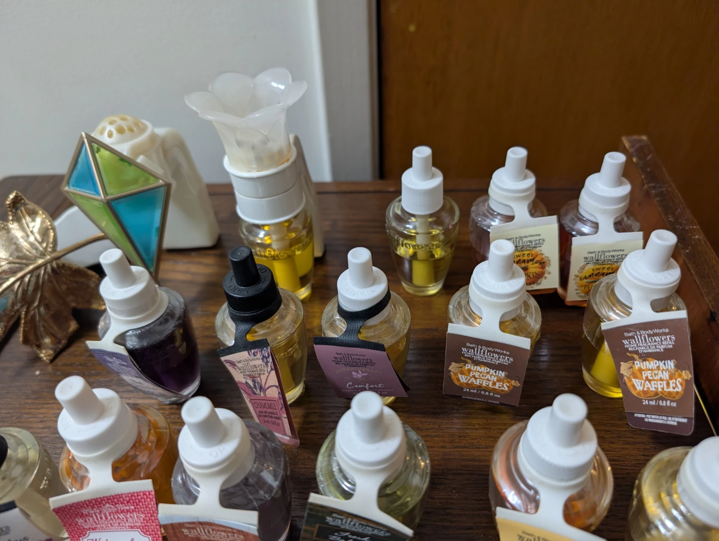 Wallflowers Fragrance Refills & 3 Plugins - photo 3