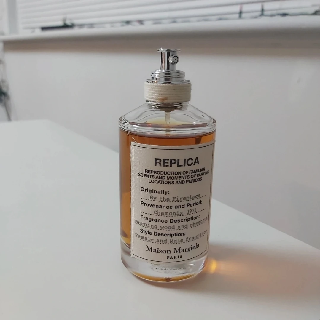 By the Fireplace Perfume ( Maison Margiela )