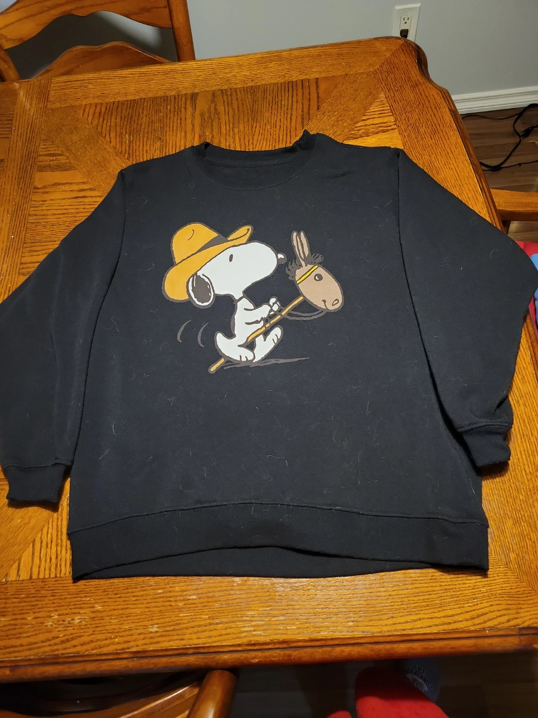 Medium peanuts sweater