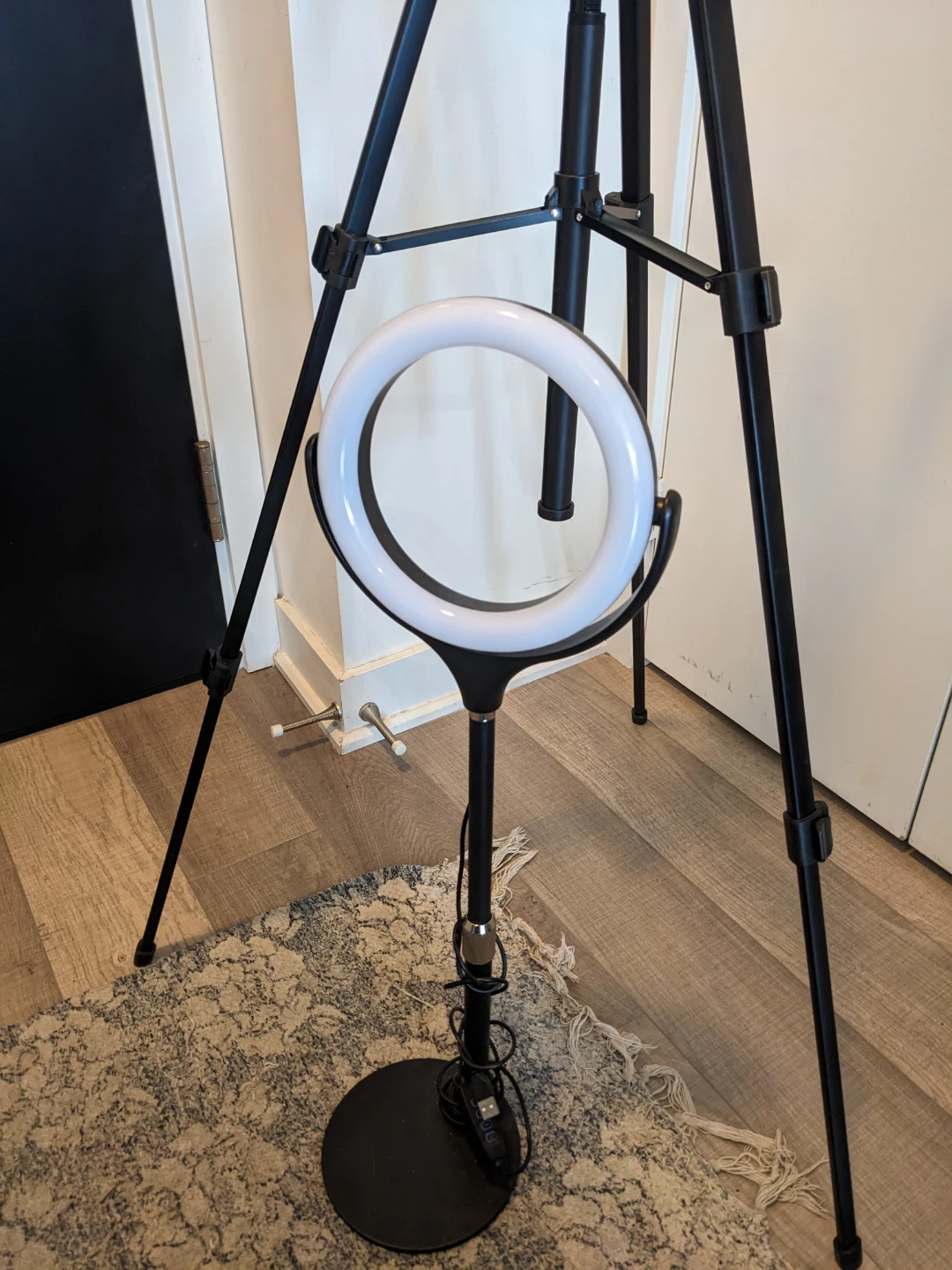 Polaroid Tripod with Ring Light - photo 4