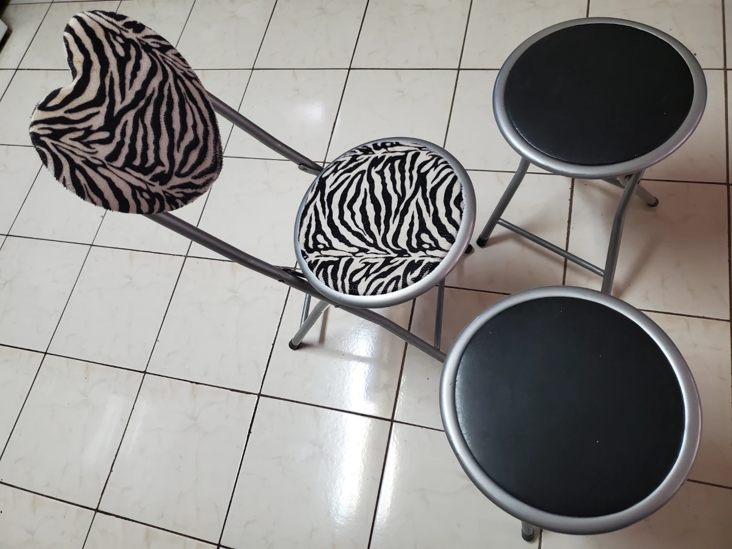 Set of 3 Folding Chairs - photo 2