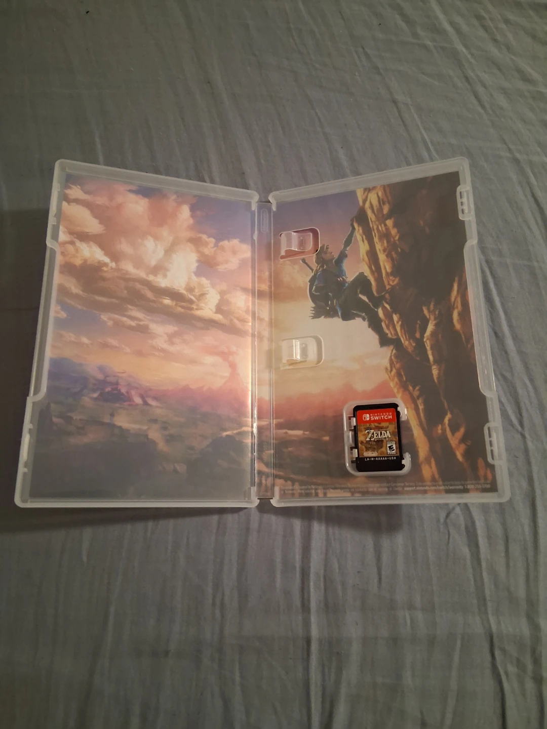 The Legend of Zelda: Breath of the Wild for Nintendo Switch - photo 2