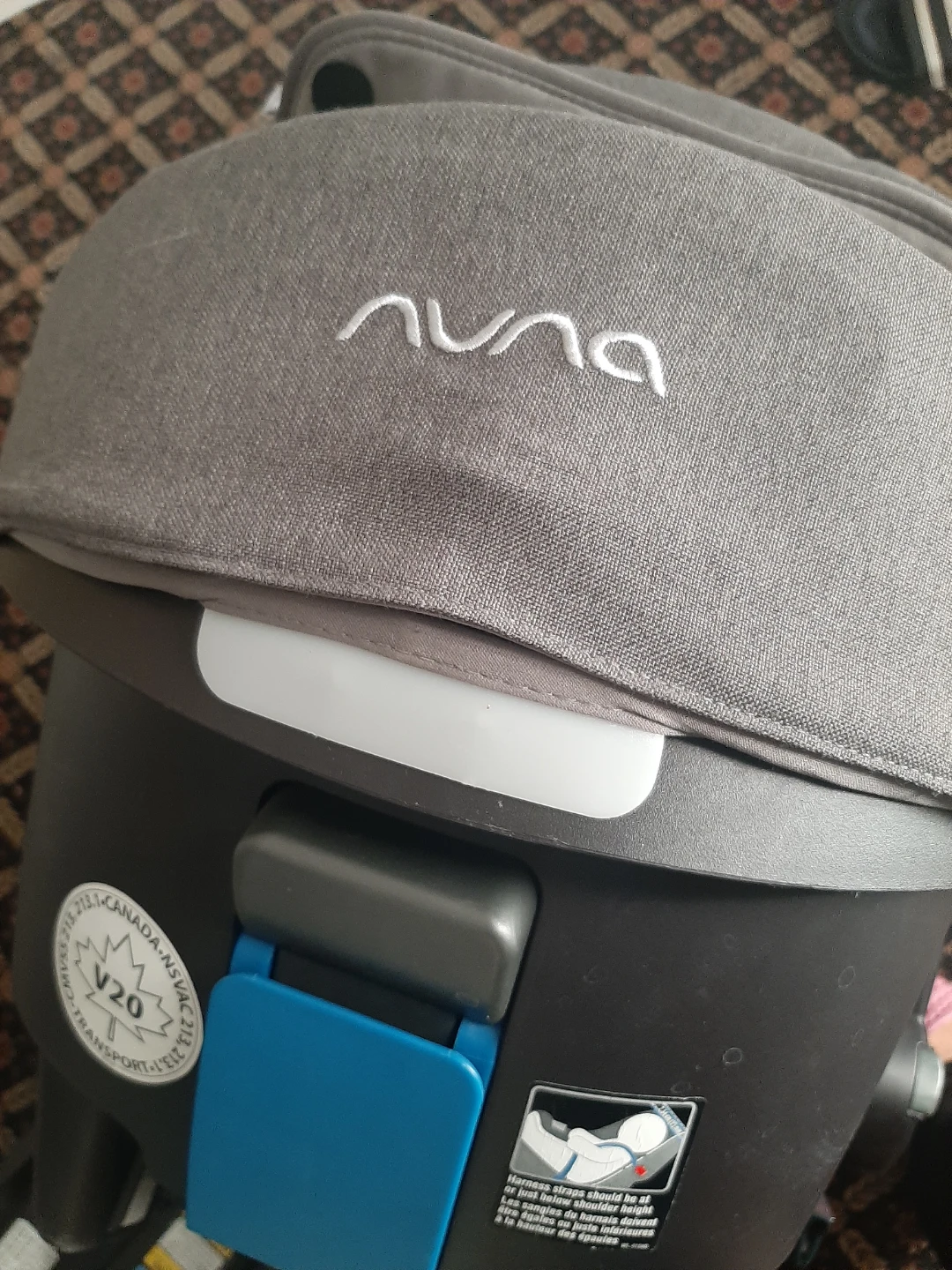 Nuna Pipa Infant Car Seat with Base - photo 2