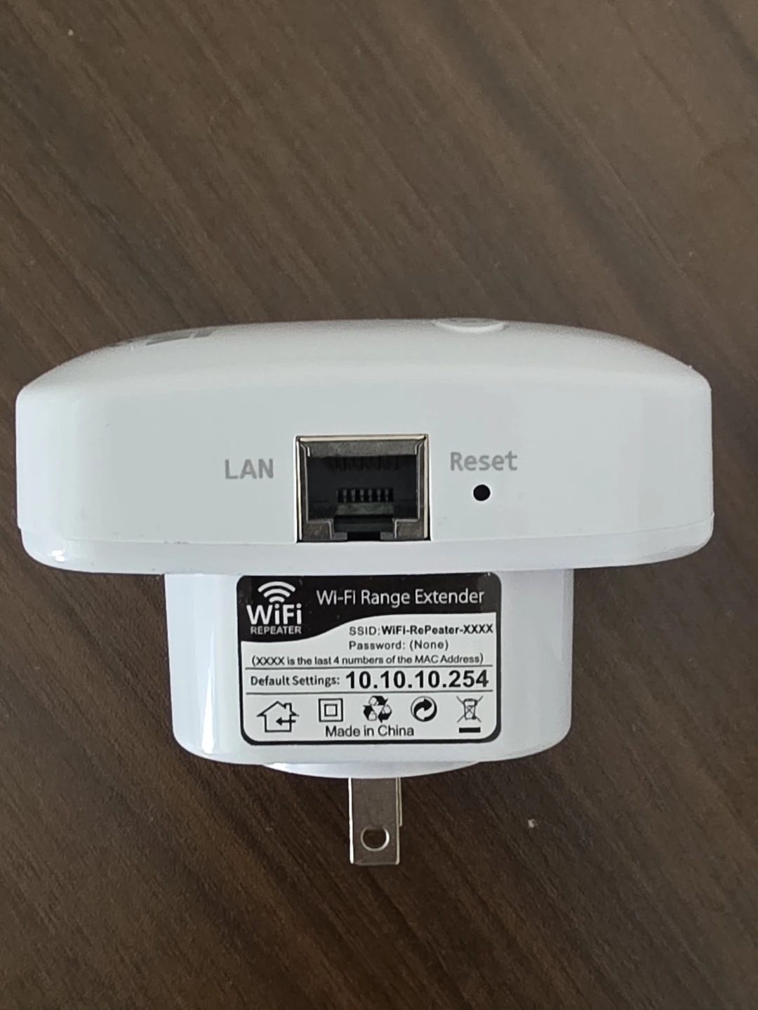 300Mbps Wireless Wi-Fi Repeater Range Extender - photo 2