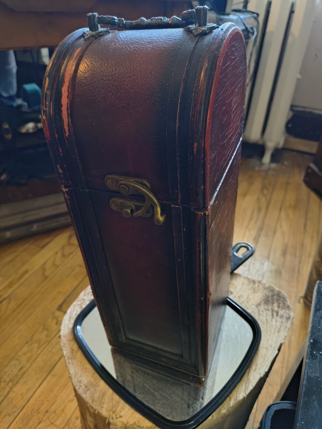 Vintage style wine box