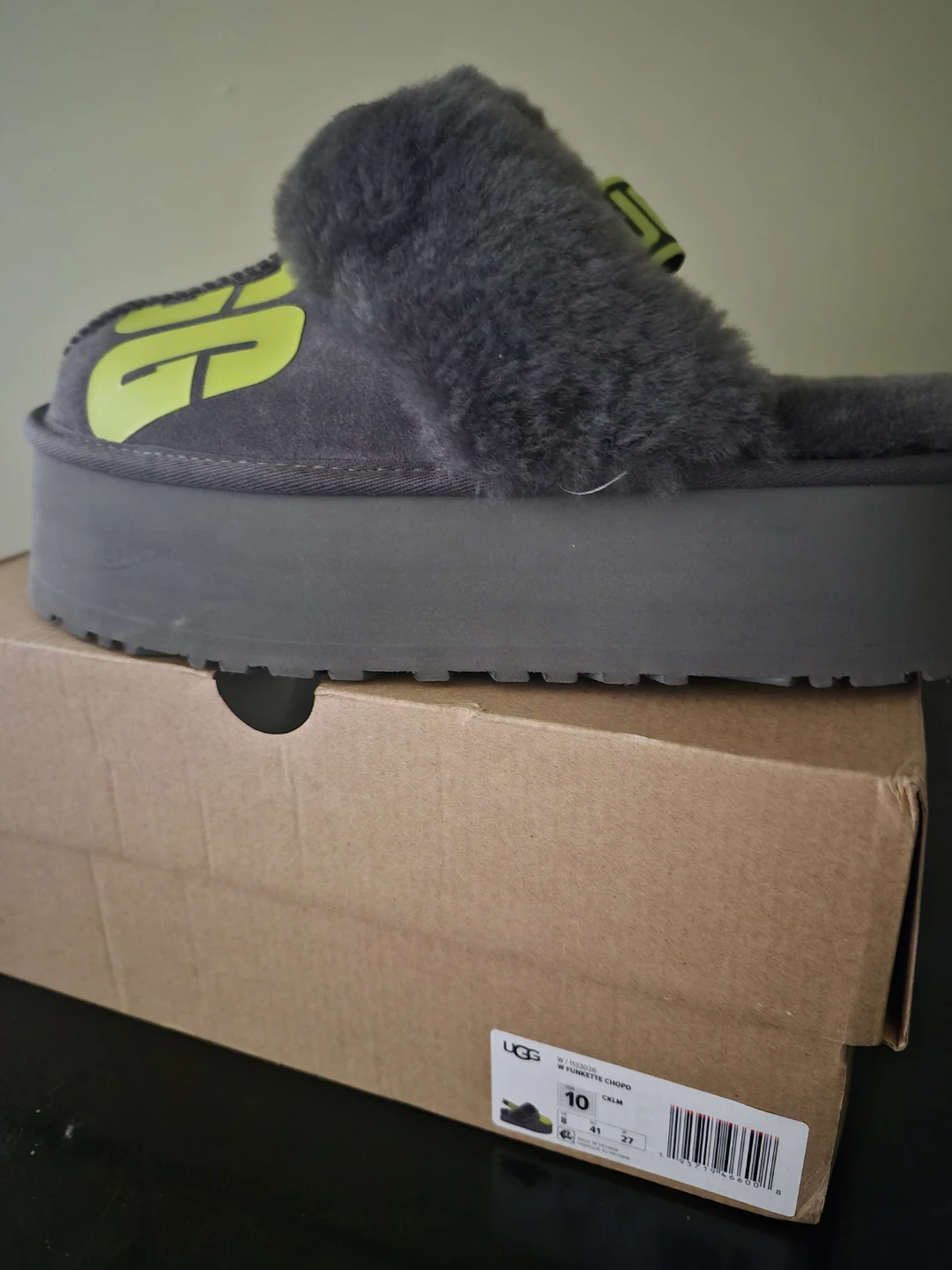 UGG W Funkette Chopd Gray Size 10