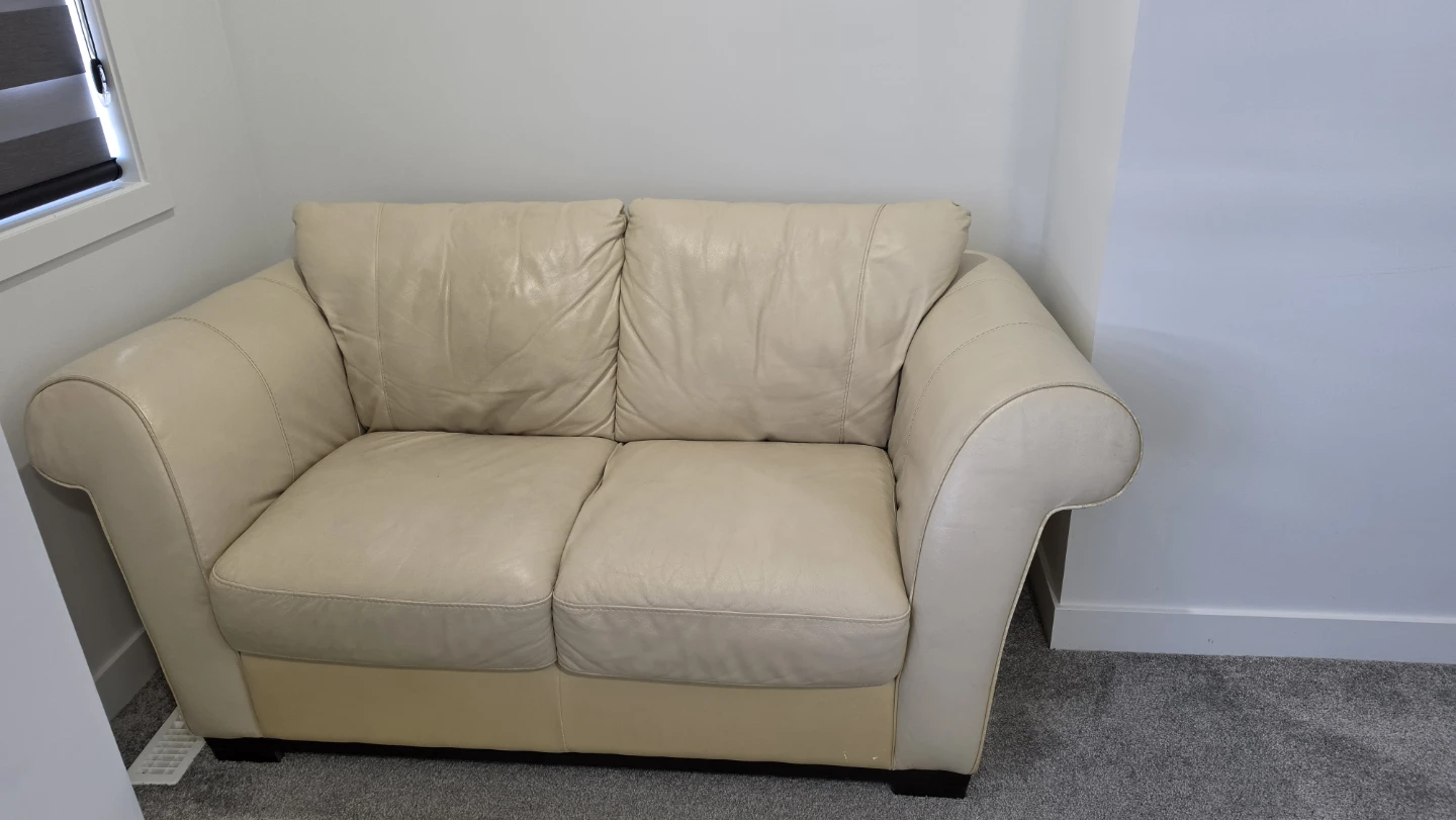 Cream Leather Sofa Set - photo 3