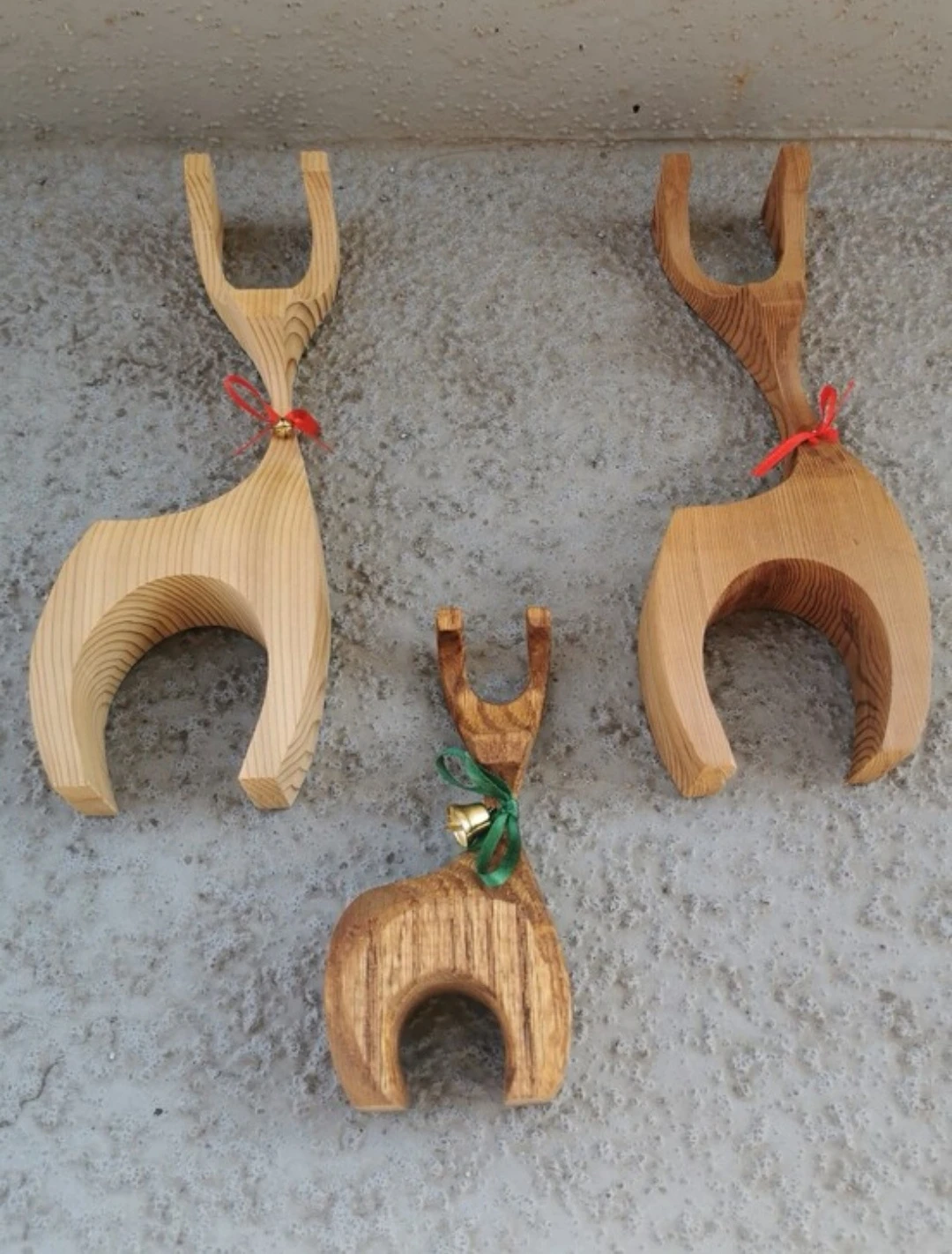 Vintage MCM Scandinavian Style Wooden Reindeers Set of 3 - photo 5