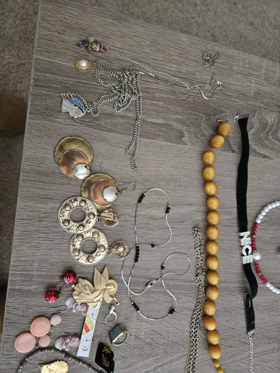 Assorted Vintage Costume Jewellery Collection - photo 2