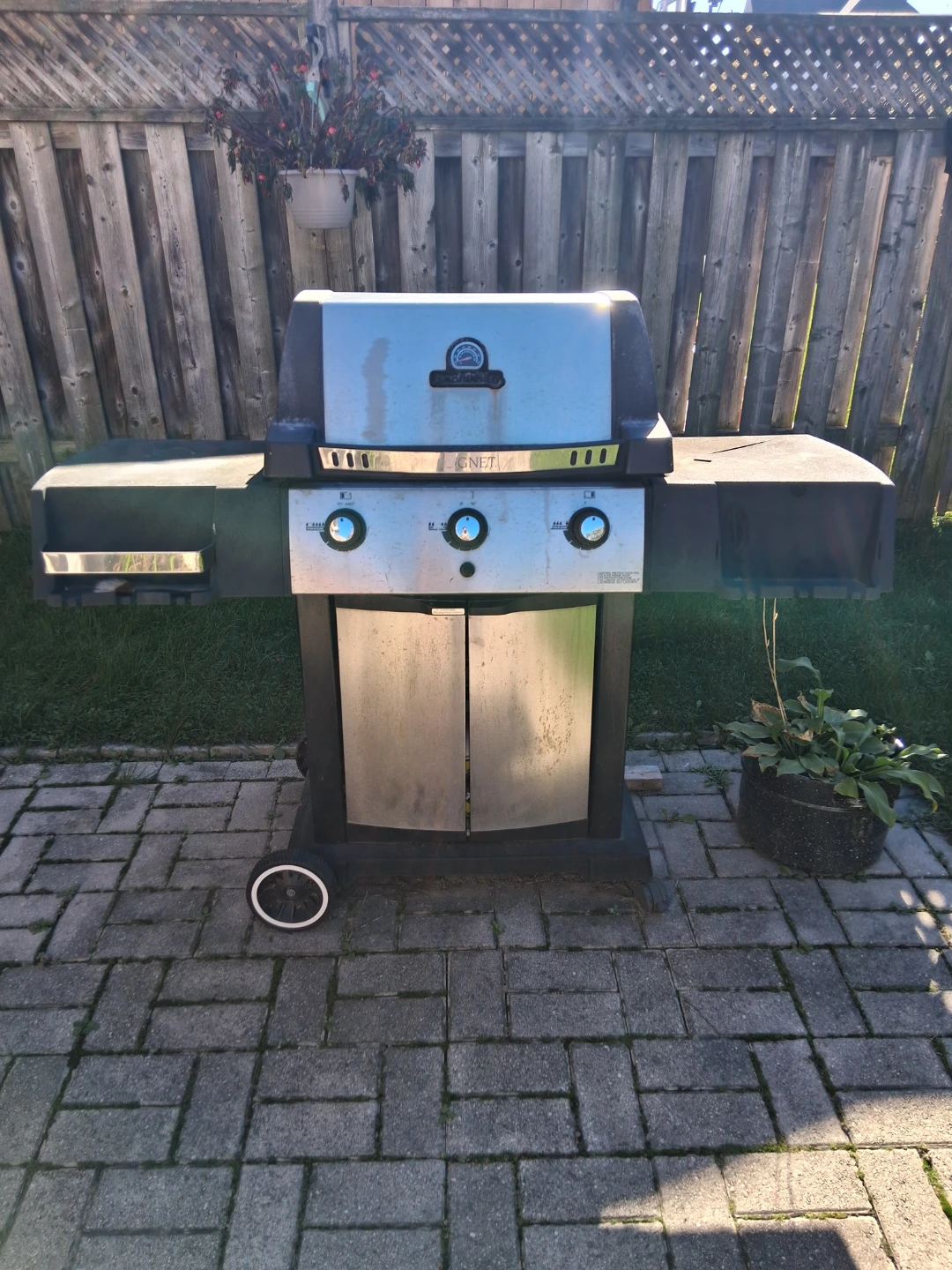 Free Broil King Signet BBQ...in Oakville.