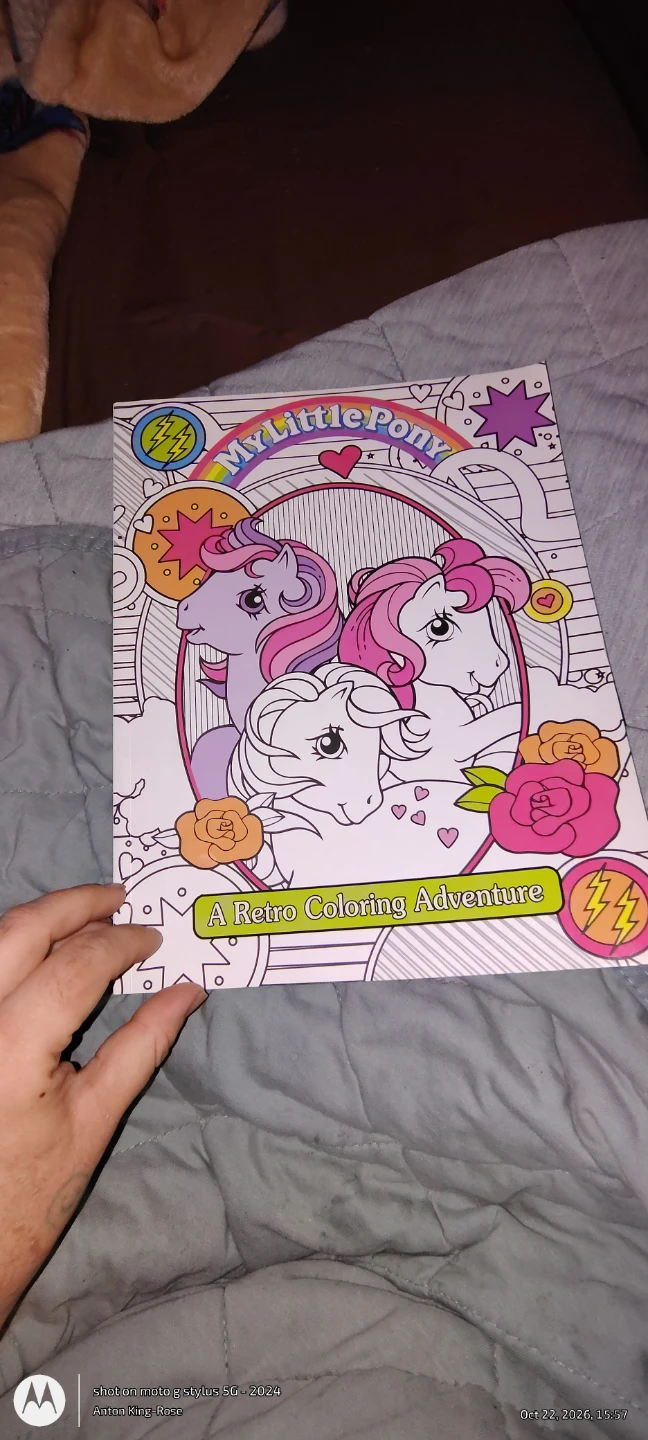 My Little Pony A Retro Colouring Adventure