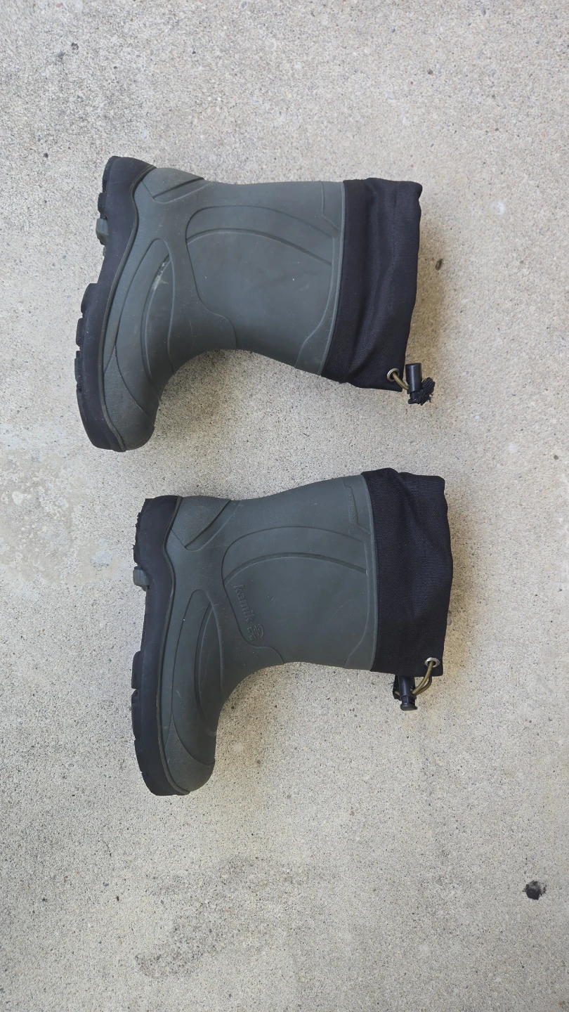 Kamik Boots Size 9 - photo 4
