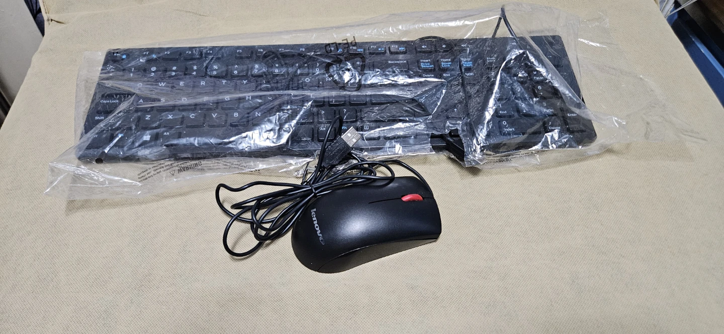Dell Wired USB Keyboard & Lenovo Optical Mouse Combo – Black