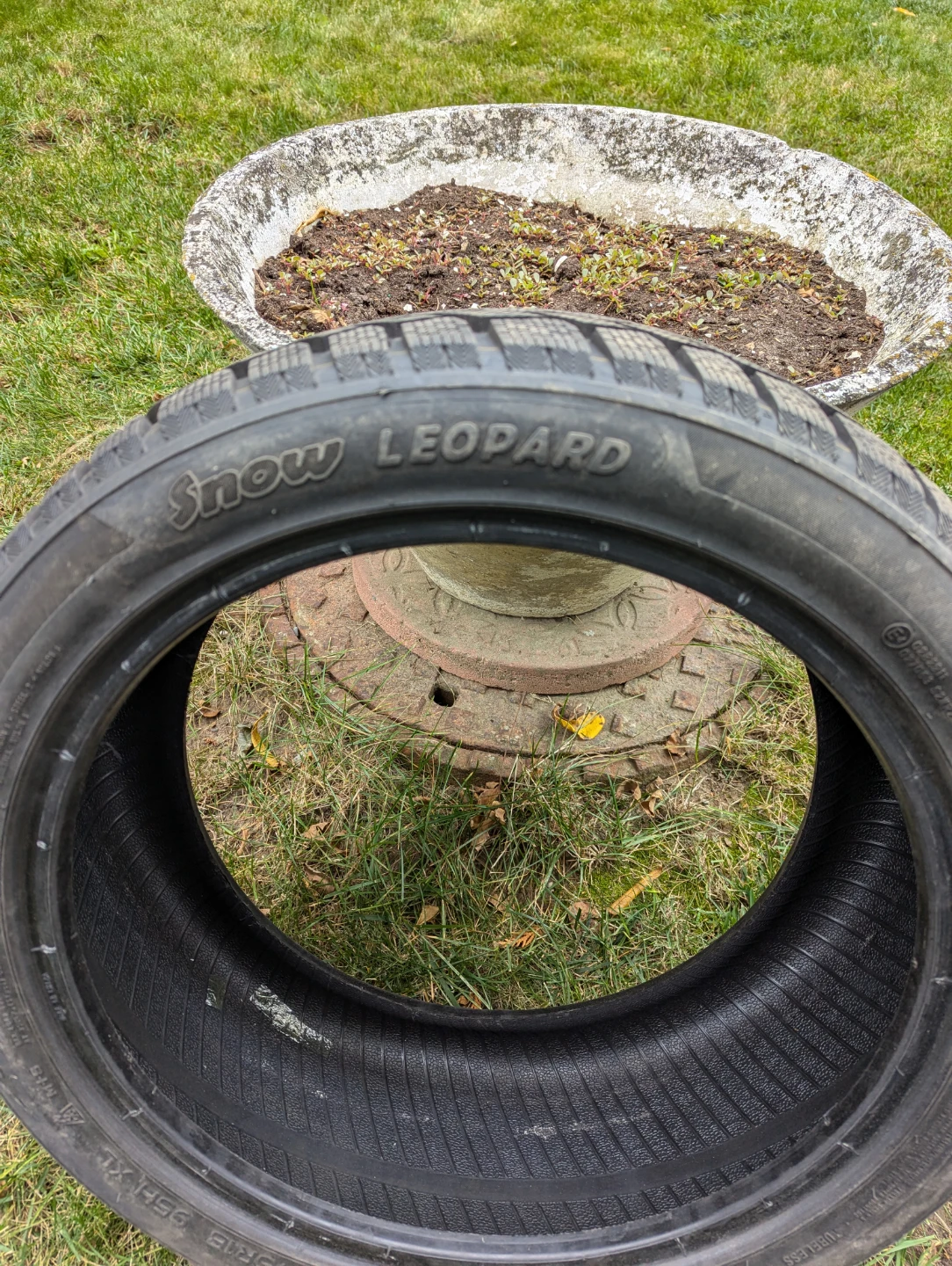 4 Mazzini Snow Leopard 225/45R18 Tire - photo 2