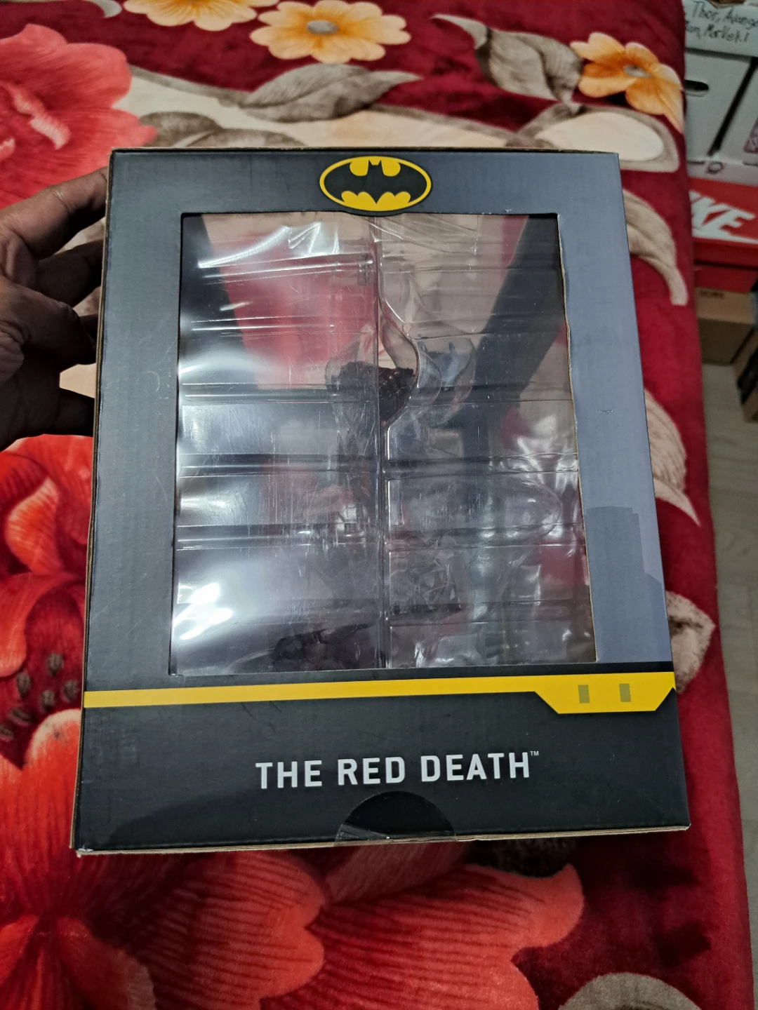 DC Gallery The Red Death PVC Diorama - photo 2