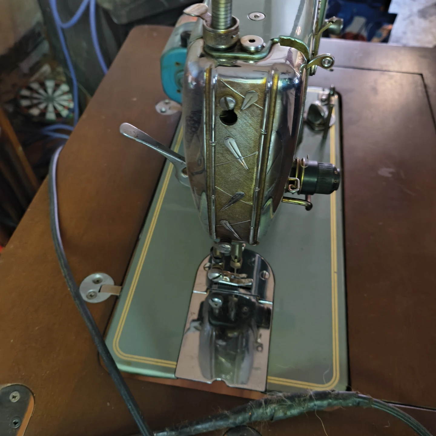 Vintage Simpsons-Sears Sewing Machine C 877.50 - photo 5