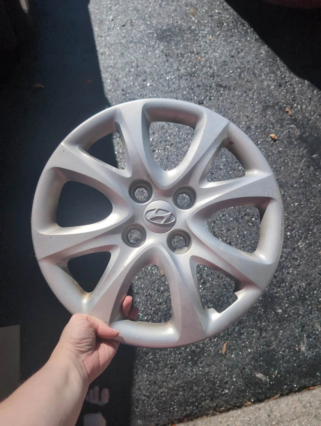 Hyundai 15 inch Silver Wheel Cover x4
